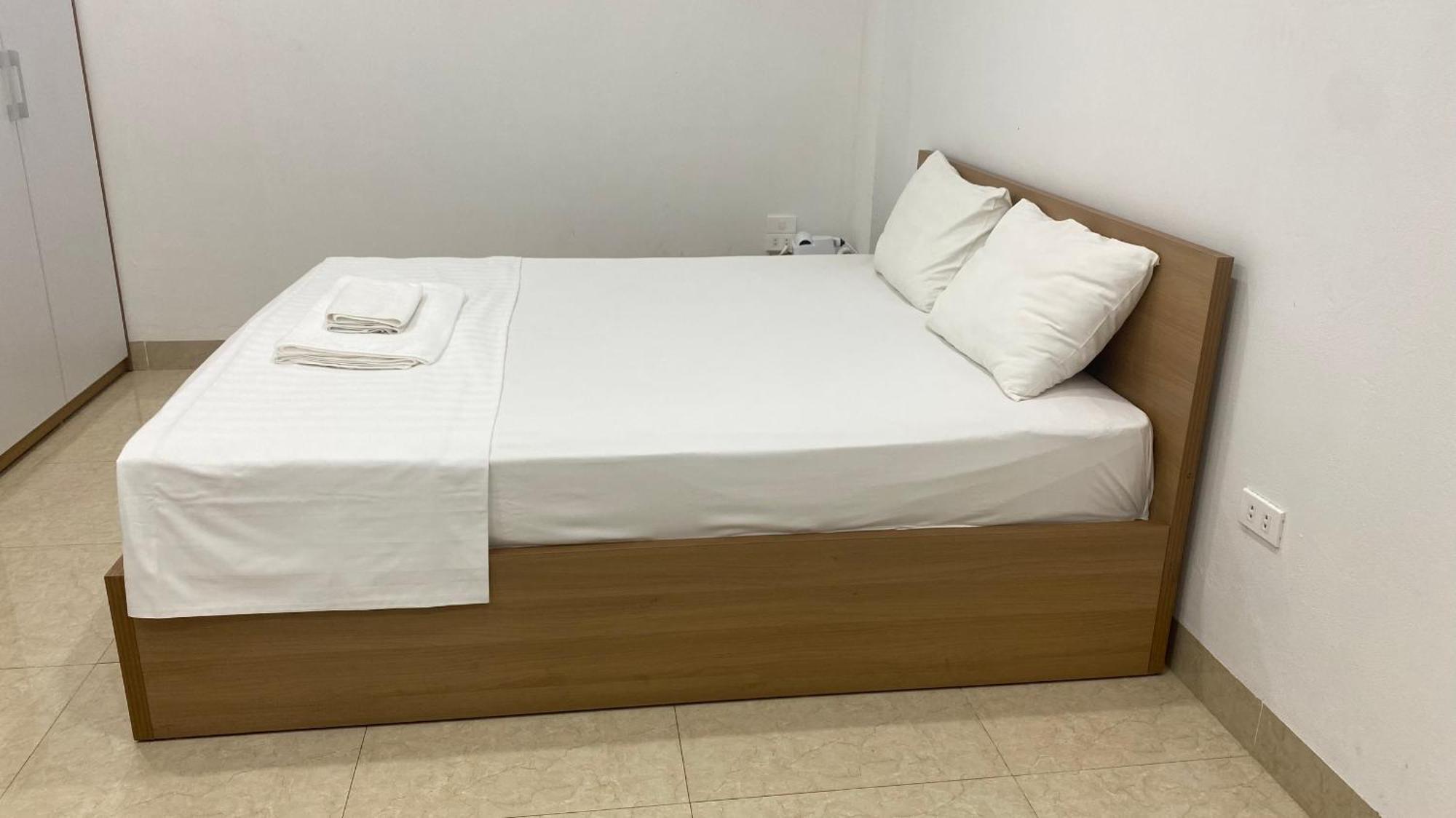 Era Apartment Tran Thai Tong Hanoi Esterno foto